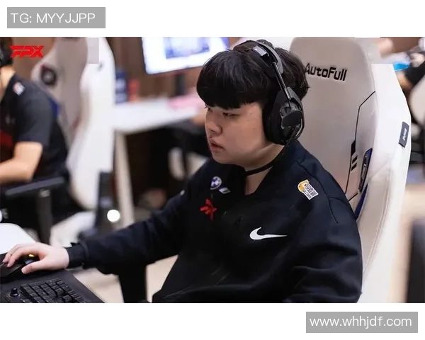 电竞数据探讨FPX战队在英雄联盟赛季中的角色转换及其带来的成败得失分析